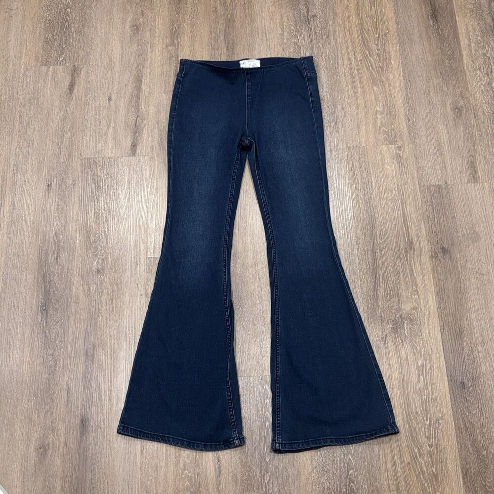 Free People Jeans Penny Pull On Flare Dark Wash Stretch Bell Bottom Size 29